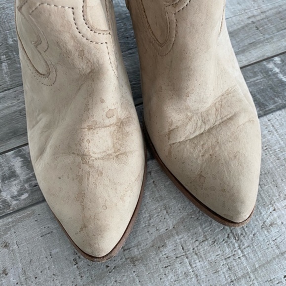 Frye • 'Reina' Ankle Booties • Off White • 8 - Picture 4 of 13
